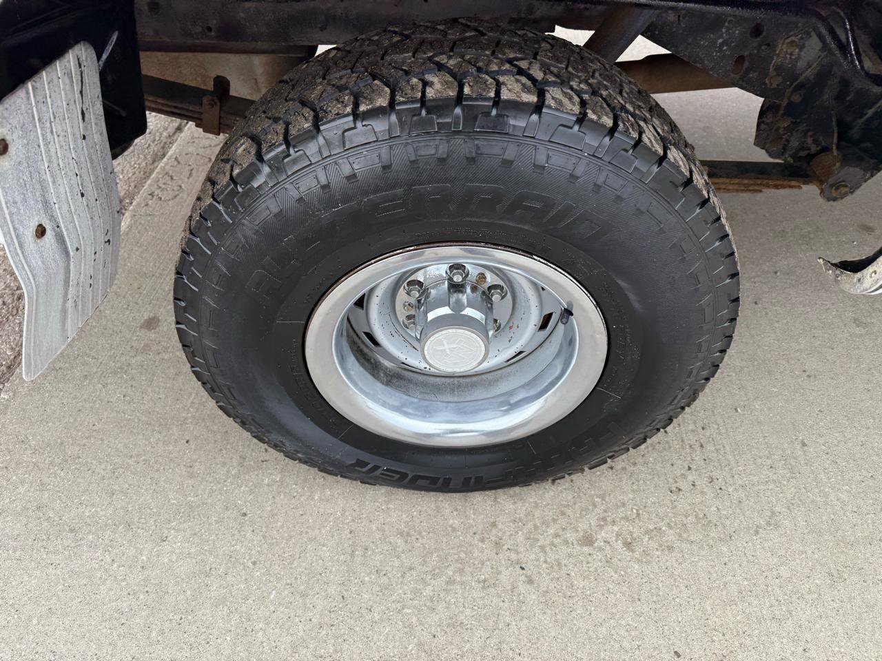 Used 1987 GMC Suburban 4WD image 35