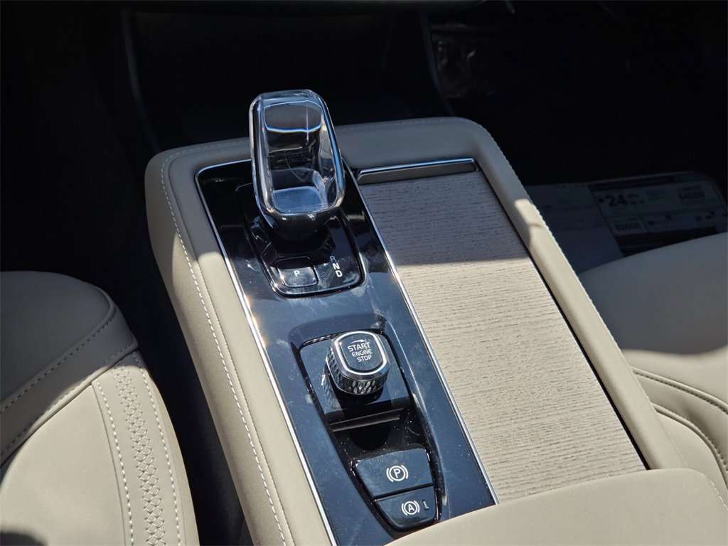 New 2026 Volvo XC90 B5 Core w/ Protection Package image 26
