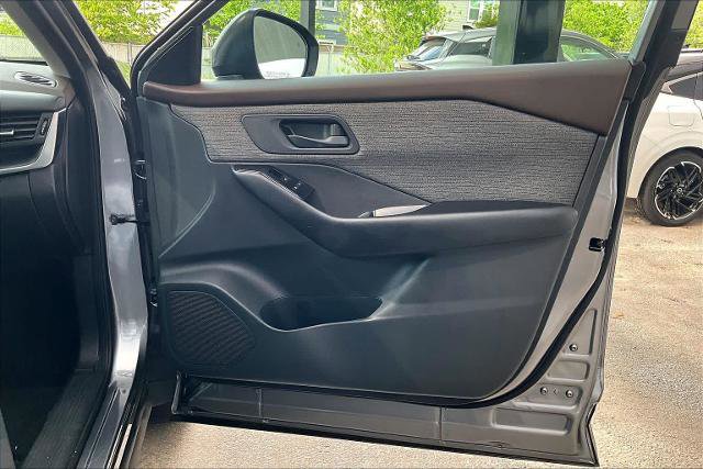 Certified 2023 Nissan Rogue S FWD image 22