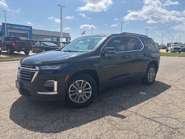 Used 2023 Chevrolet Traverse LT AWD/4WD image 3