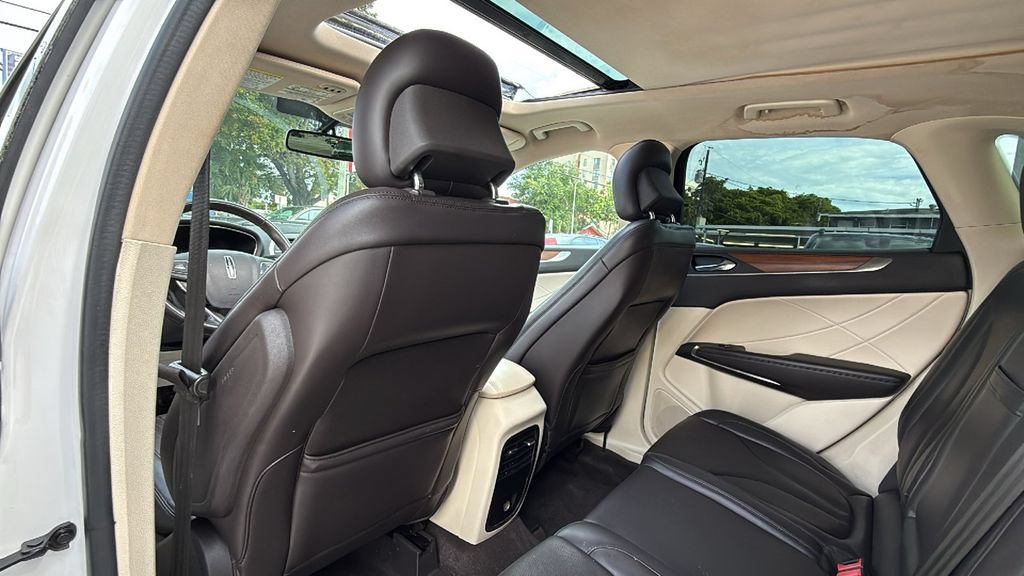 Used 2015 Lincoln MKC FWD w/ Equipment Group 102A Reserve image 27