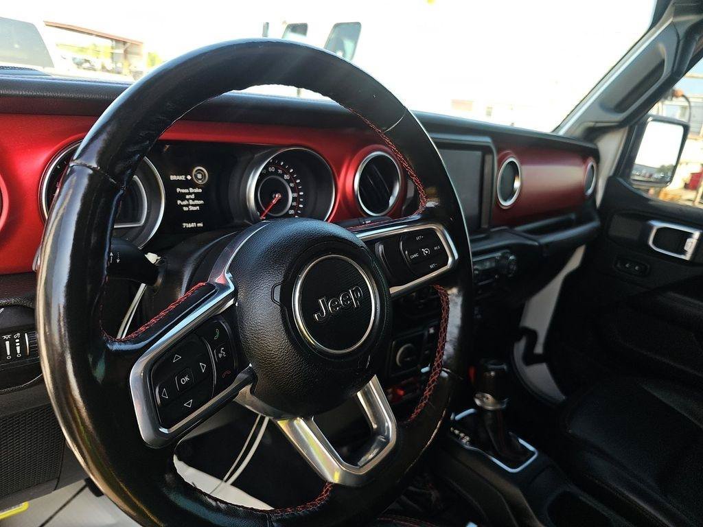 Used 2021 Jeep Gladiator Rubicon AWD/4WD image 12