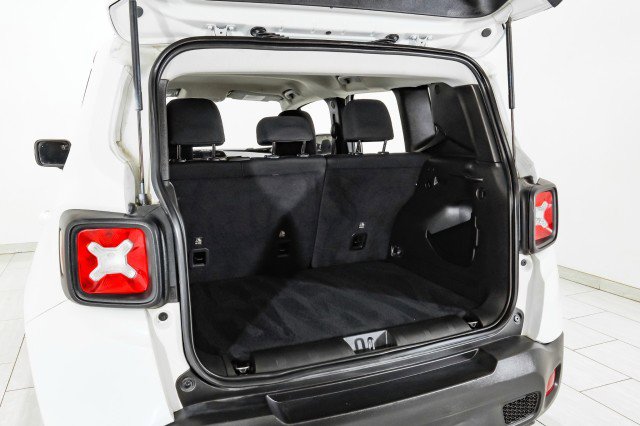 Used 2023 Jeep Renegade Trailhawk image 53