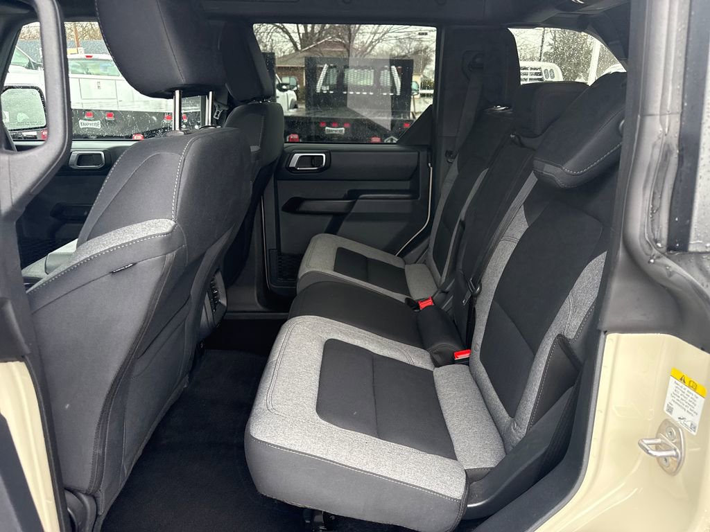 Used 2025 Ford Bronco Big Bend AWD/4WD image 16