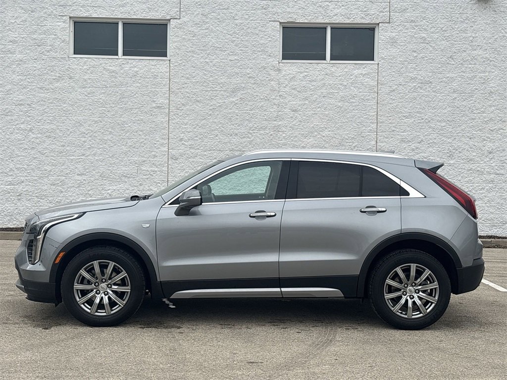 Used 2023 Cadillac XT4 Premium Luxury image 10