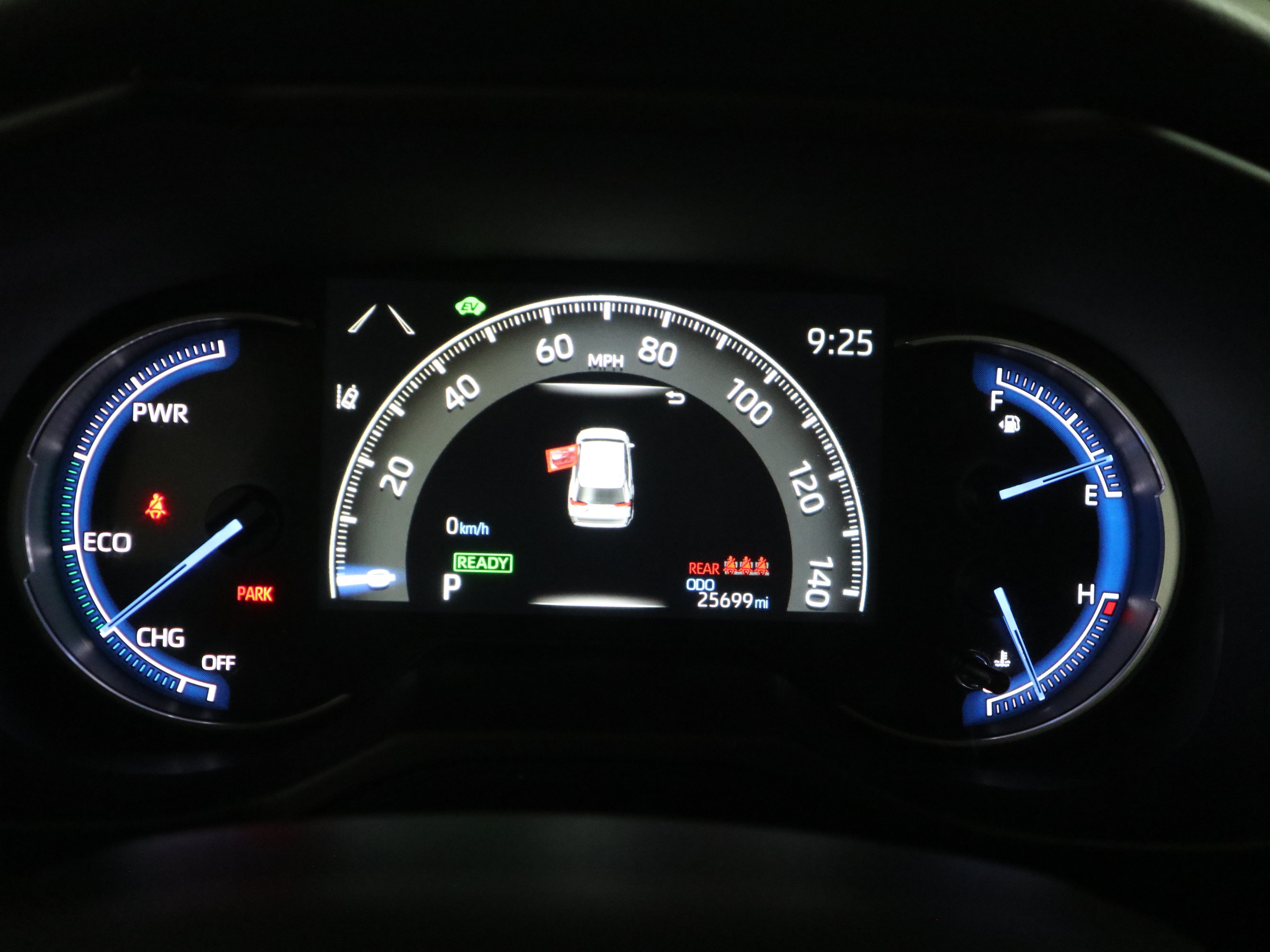 Used 2025 Toyota RAV4 LE AWD/4WD image 17