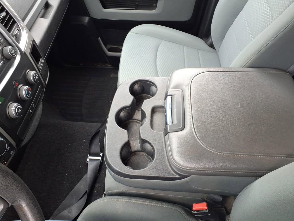 Used 2018 RAM 1500 Classic SLT image 13