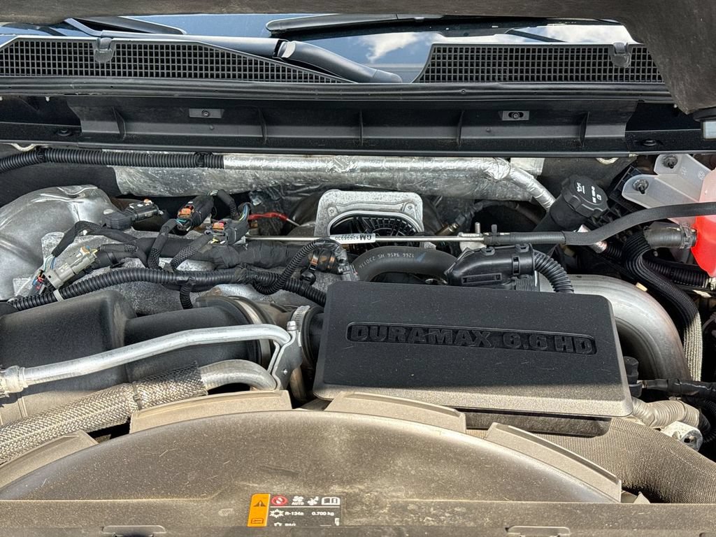 Used 2024 Chevrolet Silverado 2500 LT AWD/4WD image 26