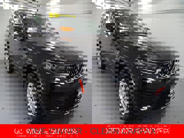 Certified 2025 Jeep Grand Cherokee Laredo X w/ Luxury Tech Group I image 1