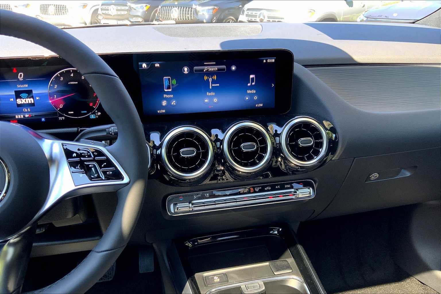 Certified 2026 Mercedes-Benz GLA 250 4MATIC image 6