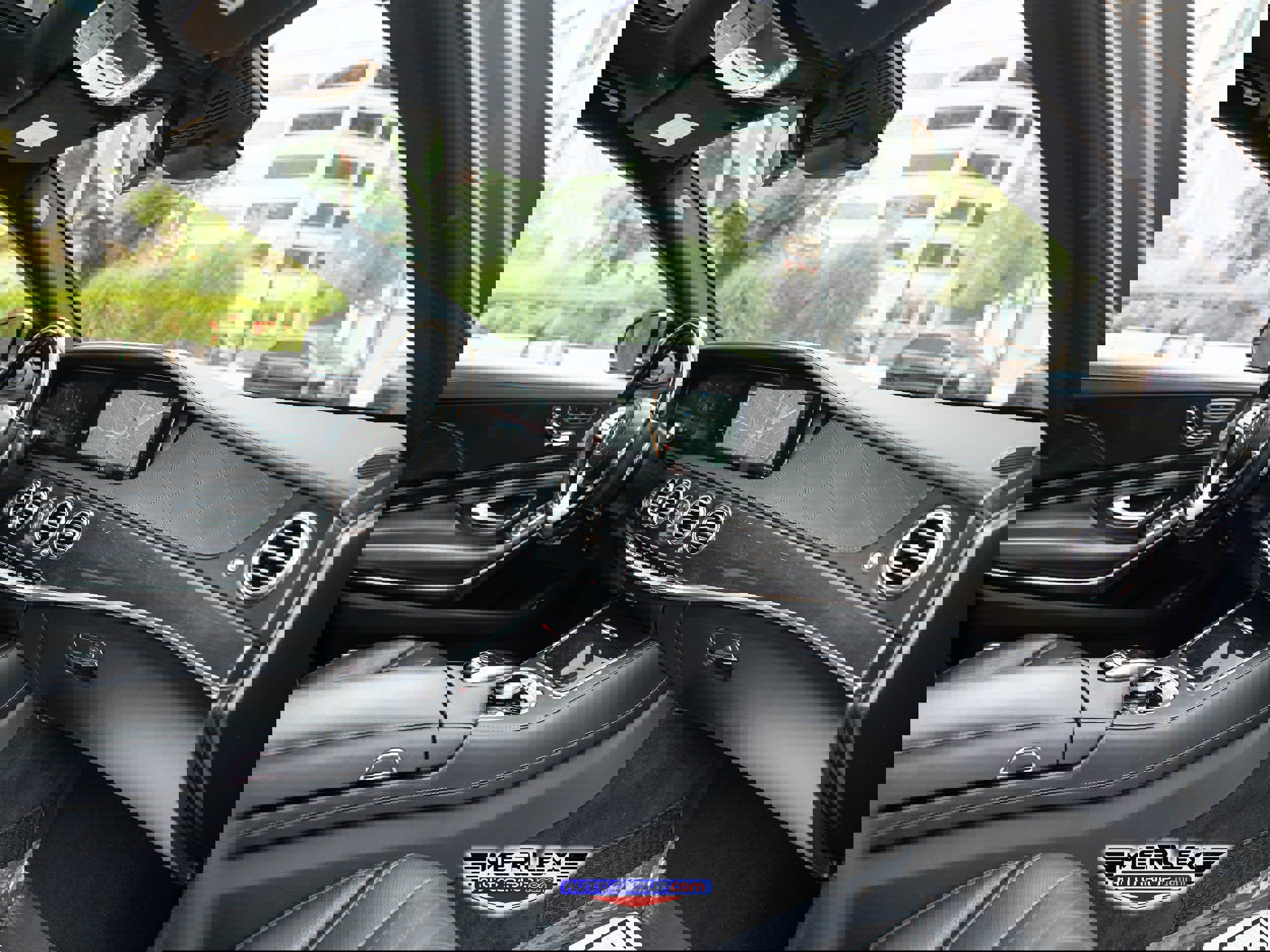 Used 2019 Mercedes-Benz S 560 4MATIC Sedan w/ Premium Package image 13