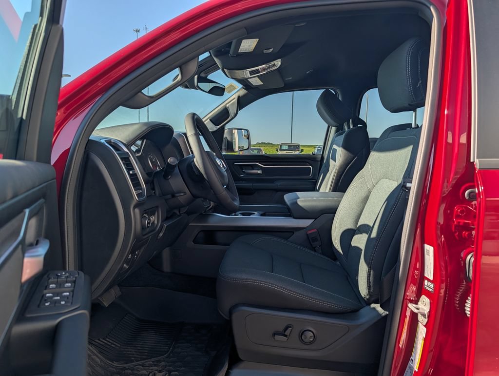 New 2026 RAM 1500 Big Horn AWD/4WD image 5