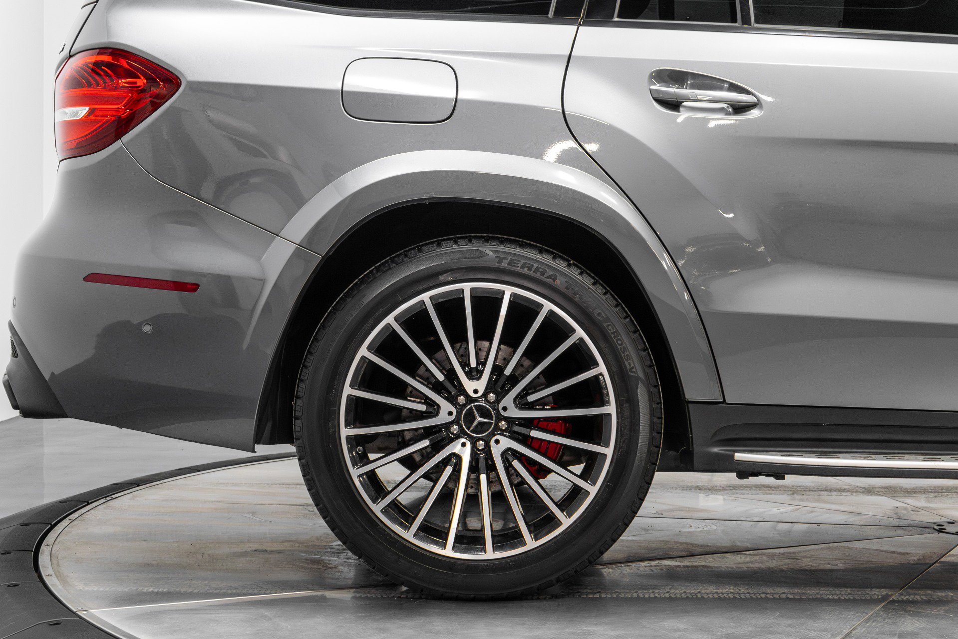 Used 2018 Mercedes-Benz GLS 63 AMG 4MATIC image 17