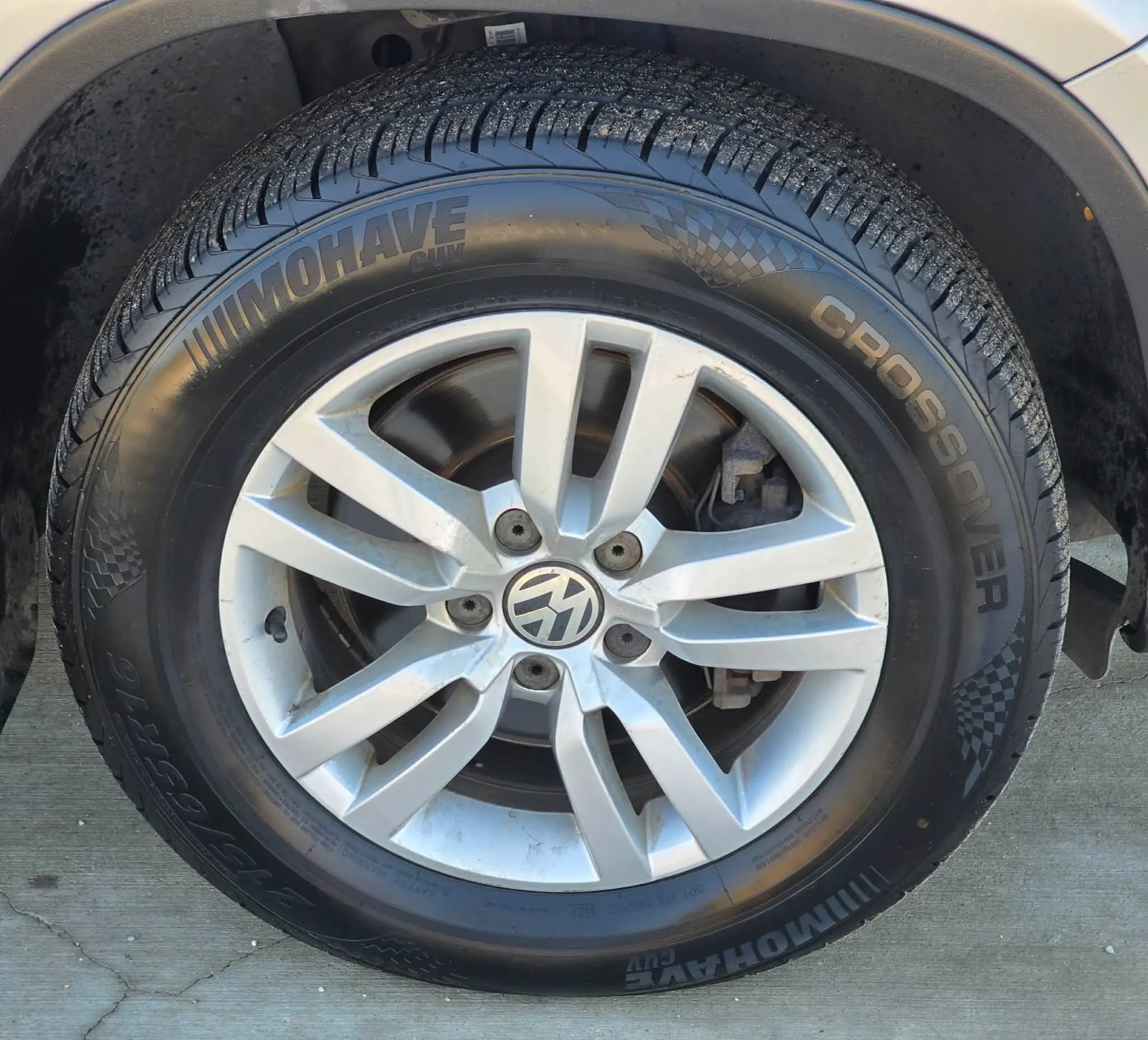 Used 2013 Volkswagen Tiguan S FWD image 30