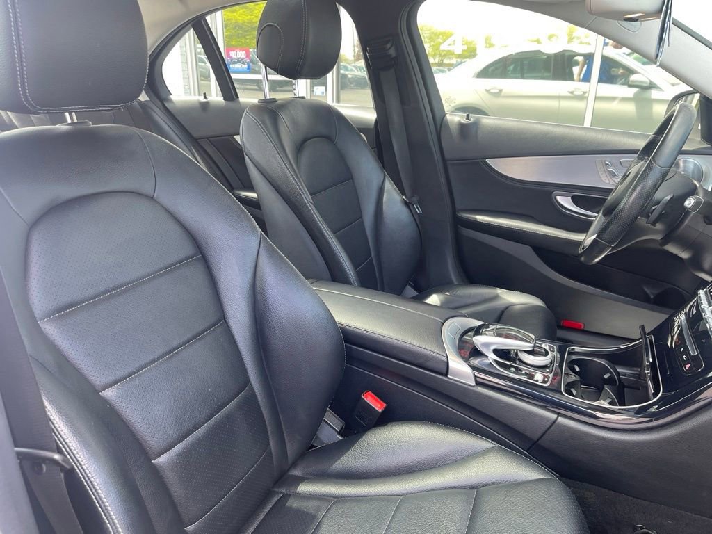 Used 2015 Mercedes-Benz C 300 4MATIC Sedan image 12