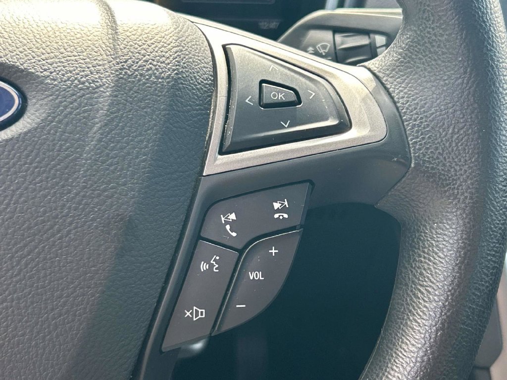 Used 2020 Ford Fusion SE FWD image 34