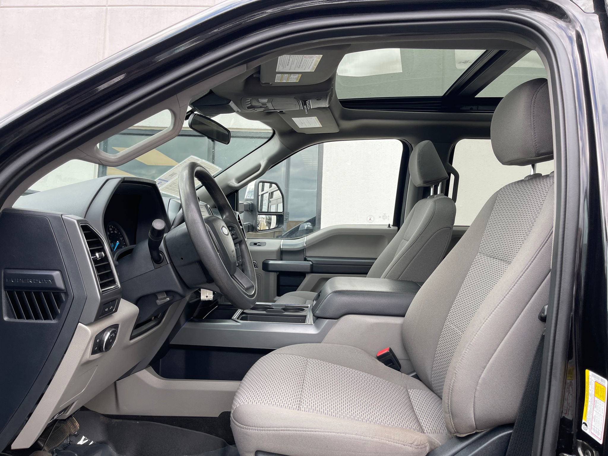 Used 2022 Ford F250 XLT w/ XLT Premium Package image 11