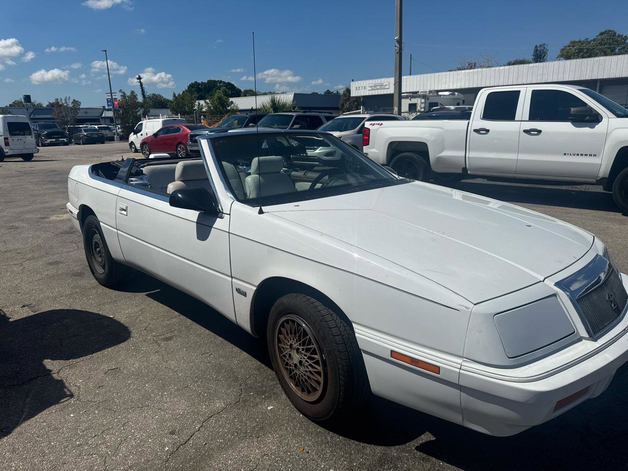 Used 1991 Chrysler LeBaron Convertible FWD image 4