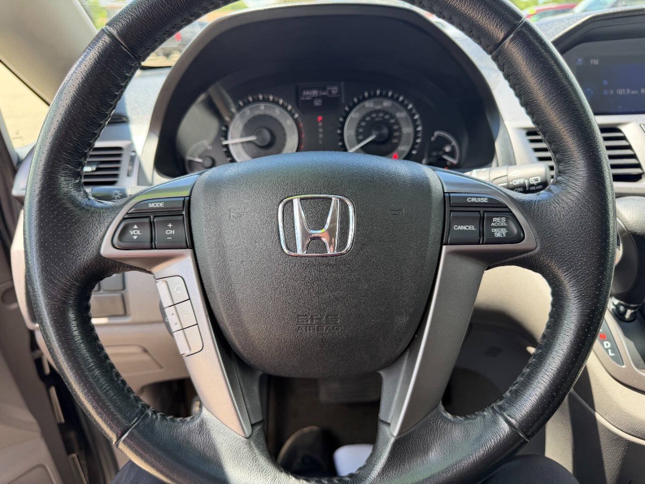 Used 2014 Honda Odyssey EX-L image 17
