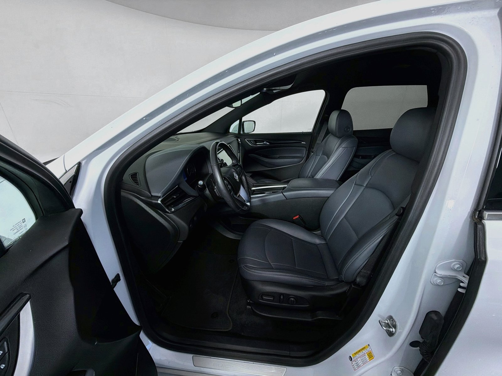 Used 2024 Buick Enclave Essence FWD image 20