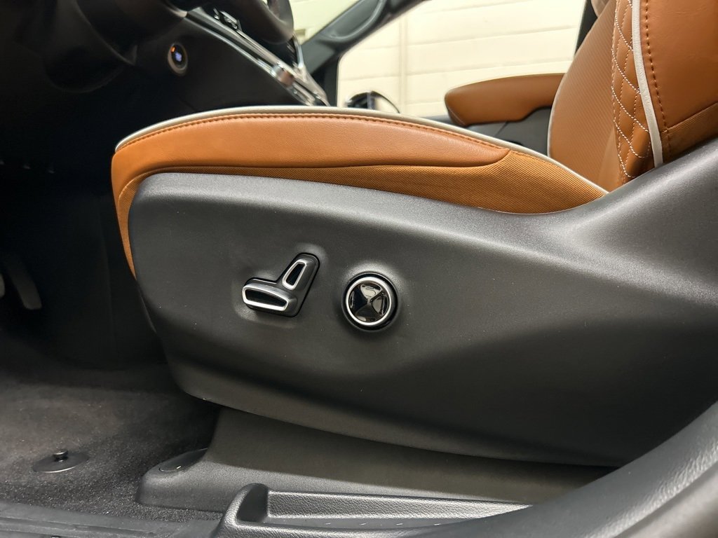 New 2026 Chrysler Pacifica Pinnacle image 27