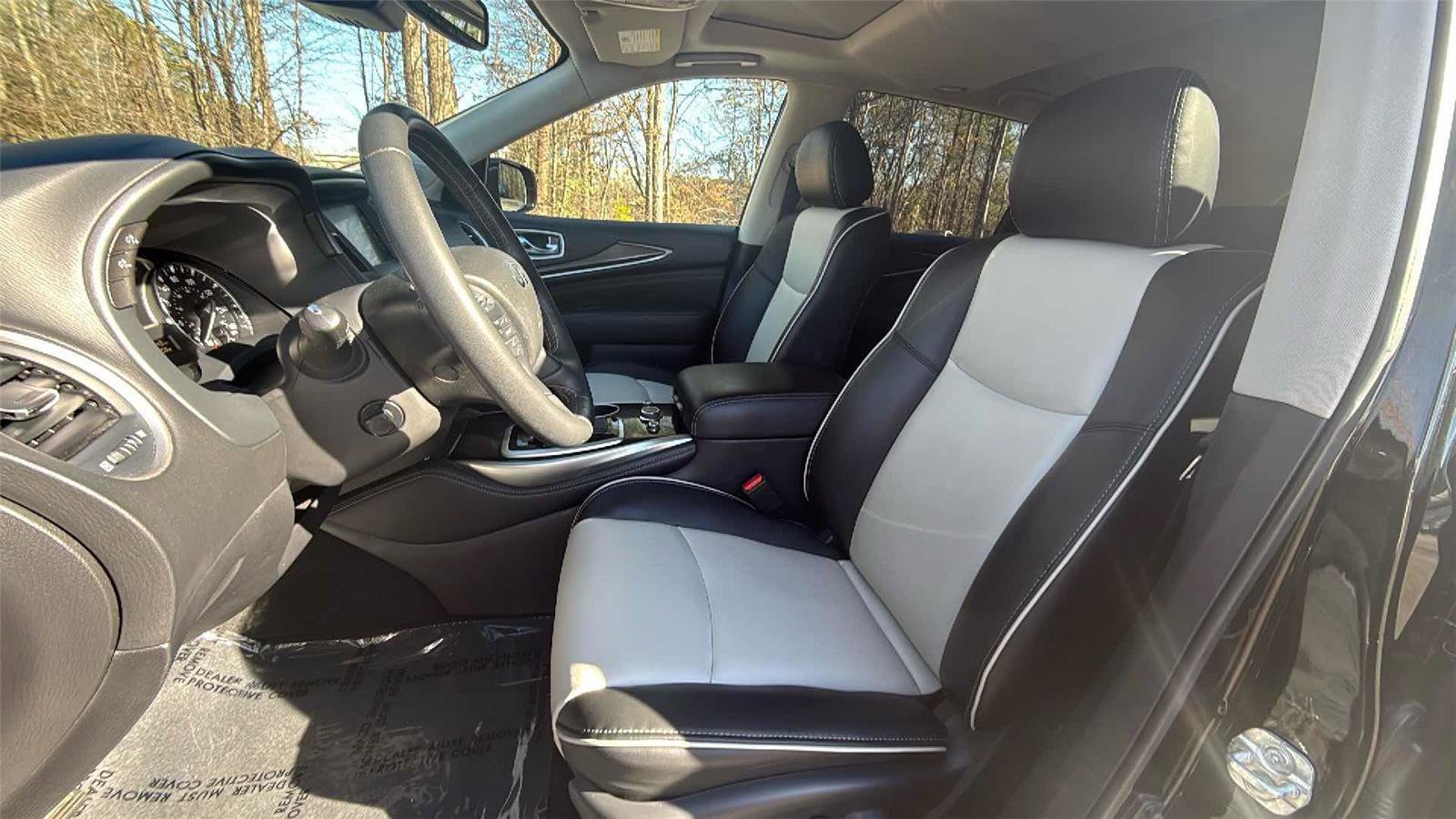 Used 2020 INFINITI QX60 Signature Edition w/ Cargo Package Essential image 10