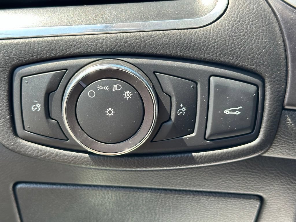 Used 2018 Ford Edge Titanium AWD/4WD image 15
