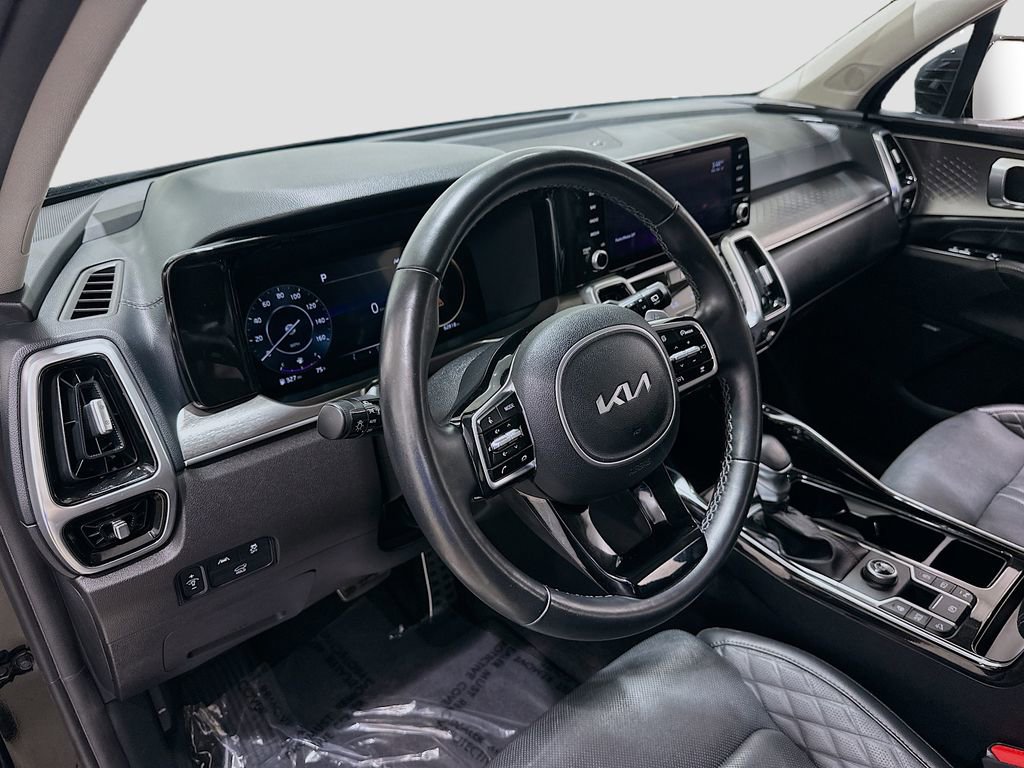 Used 2022 Kia Sorento SX FWD image 9