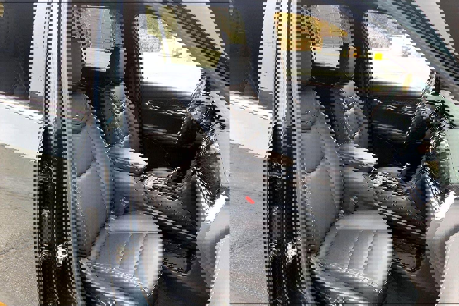 Certified 2024 Cadillac XT6 Premium Luxury image 7