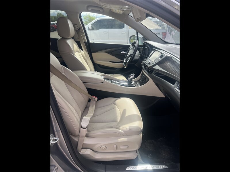 Used 2020 Buick Envision Preferred AWD/4WD image 23