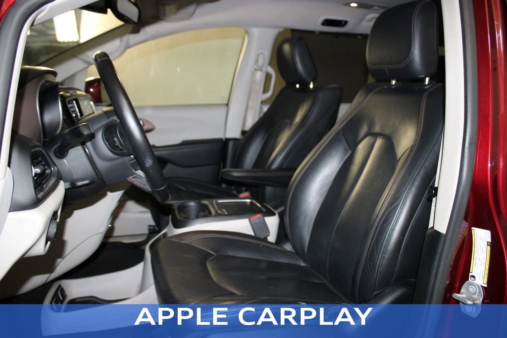 Used 2018 Chrysler Pacifica Touring-L Plus w/ Tire & Wheel Group image 6