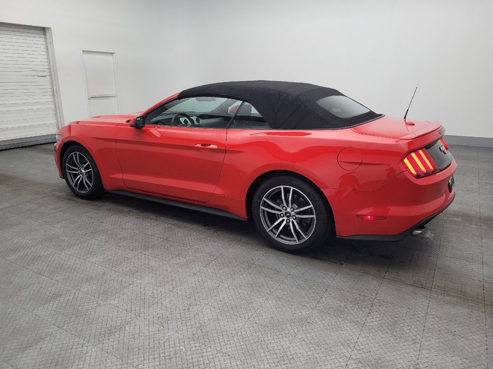 Used 2017 Ford Mustang Premium image 3