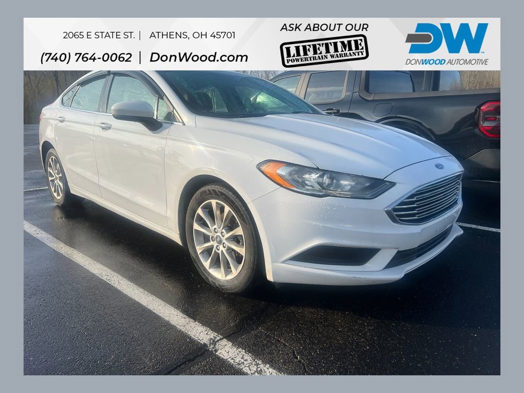 Used 2016 Ford Fusion Titanium image 1