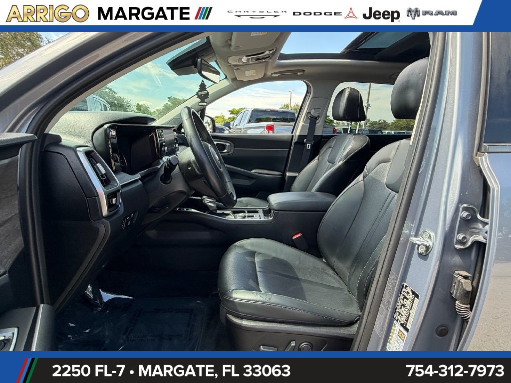 Used 2021 Kia Sorento EX w/ Panoramic Sunroof Package FWD image 8