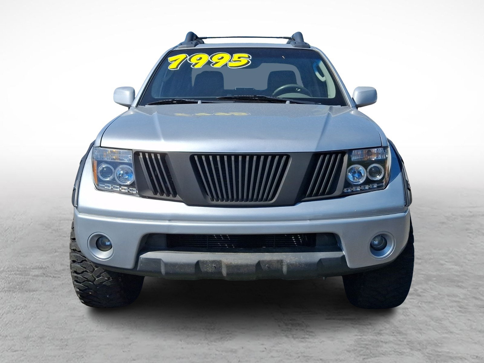 Used 2006 Nissan Frontier LE AWD/4WD image 2