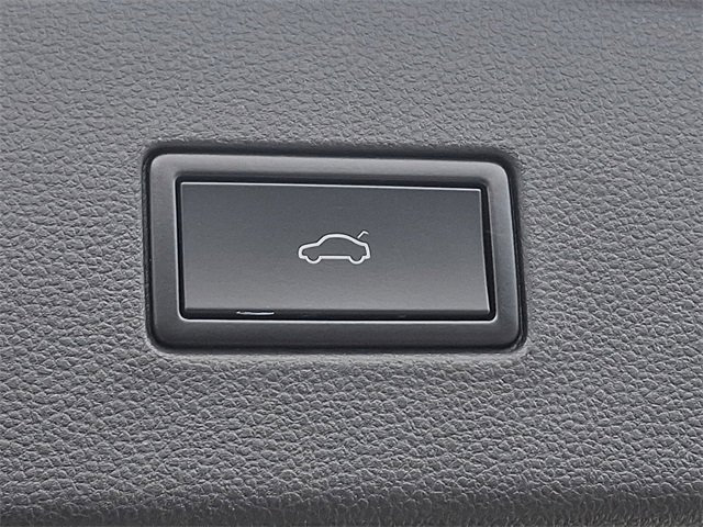 Used 2019 Volkswagen Atlas SE image 30