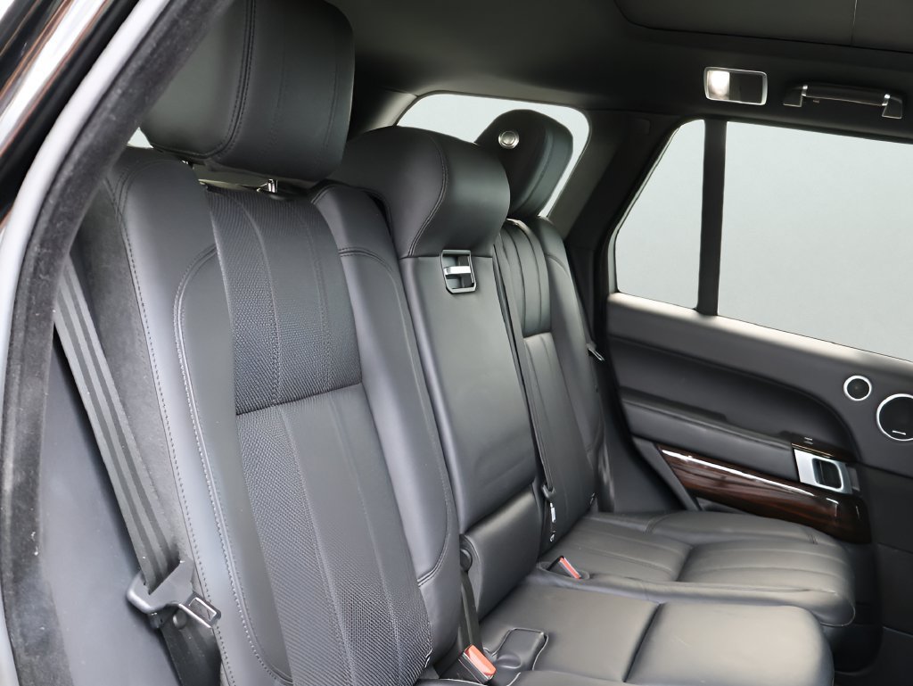 Used 2016 Land Rover Range Rover HSE AWD/4WD image 12