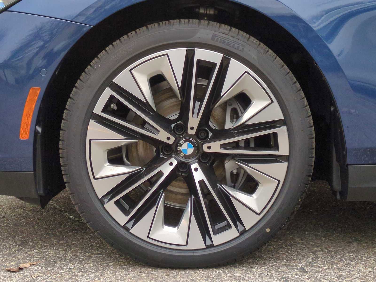 New 2026 BMW 540i xDrive image 14