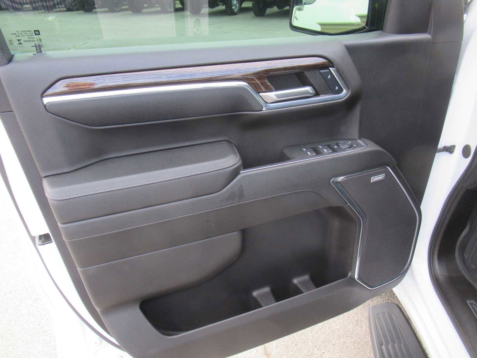 Used 2024 GMC Sierra 1500 Elevation w/ Preferred Package image 21