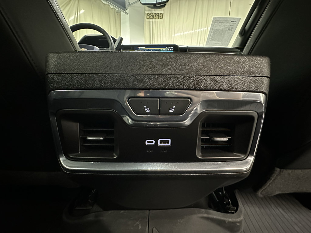 Certified 2025 Chevrolet Silverado 2500 LTZ w/ LTZ Convenience Package AWD/4WD image 21
