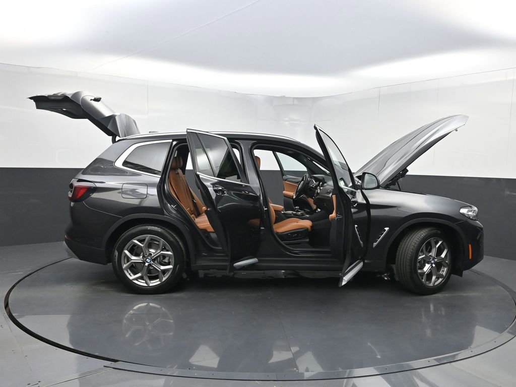 Used 2024 BMW X3 sDrive30i w/ Premium Package w/ZPA image 39