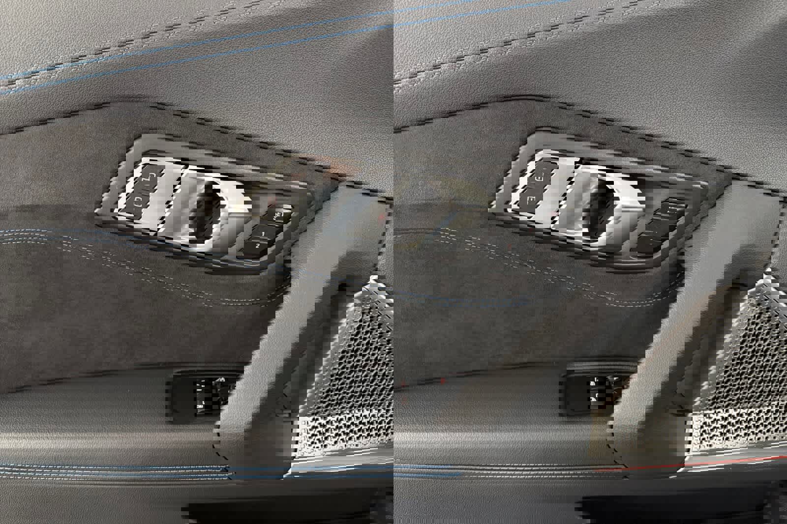 Used 2022 BMW Z4 M40i w/ Premium Package image 14