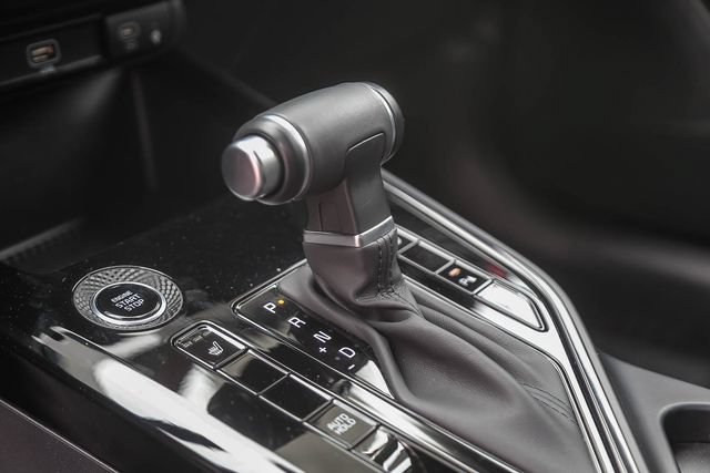Certified 2025 Kia Niro EX FWD image 24