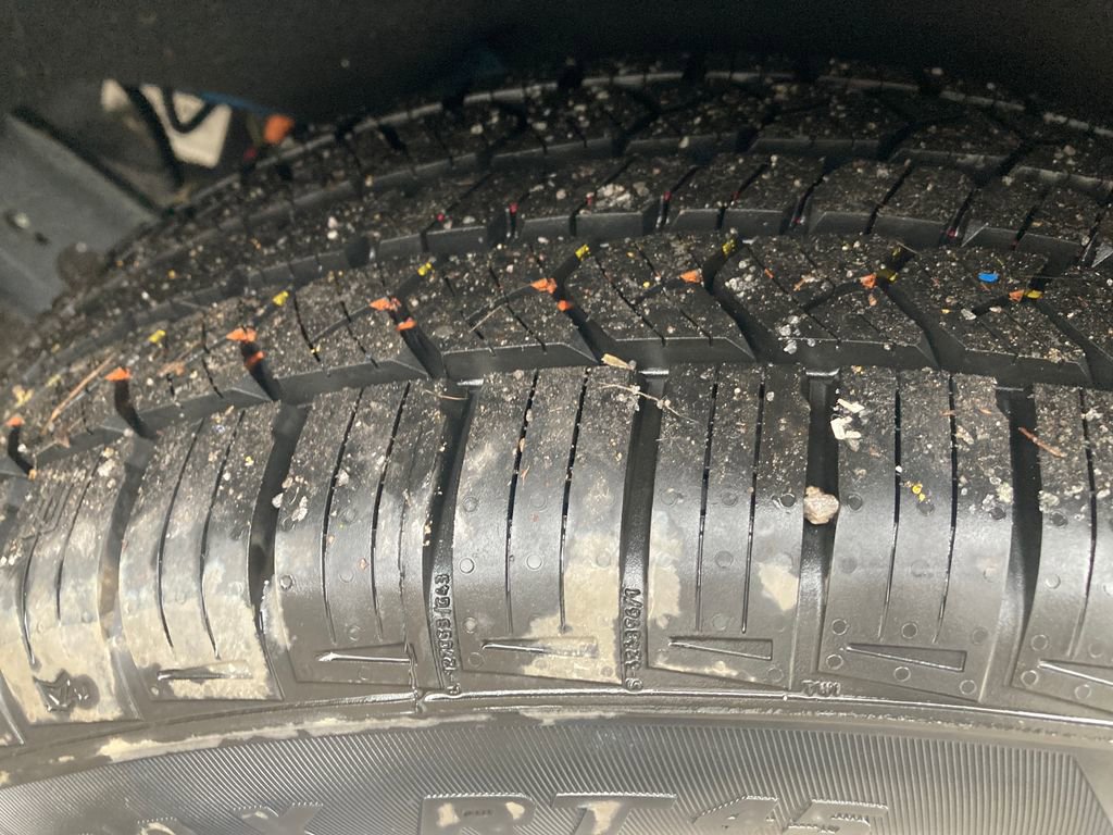 Used 2020 Chevrolet Equinox LT image 36