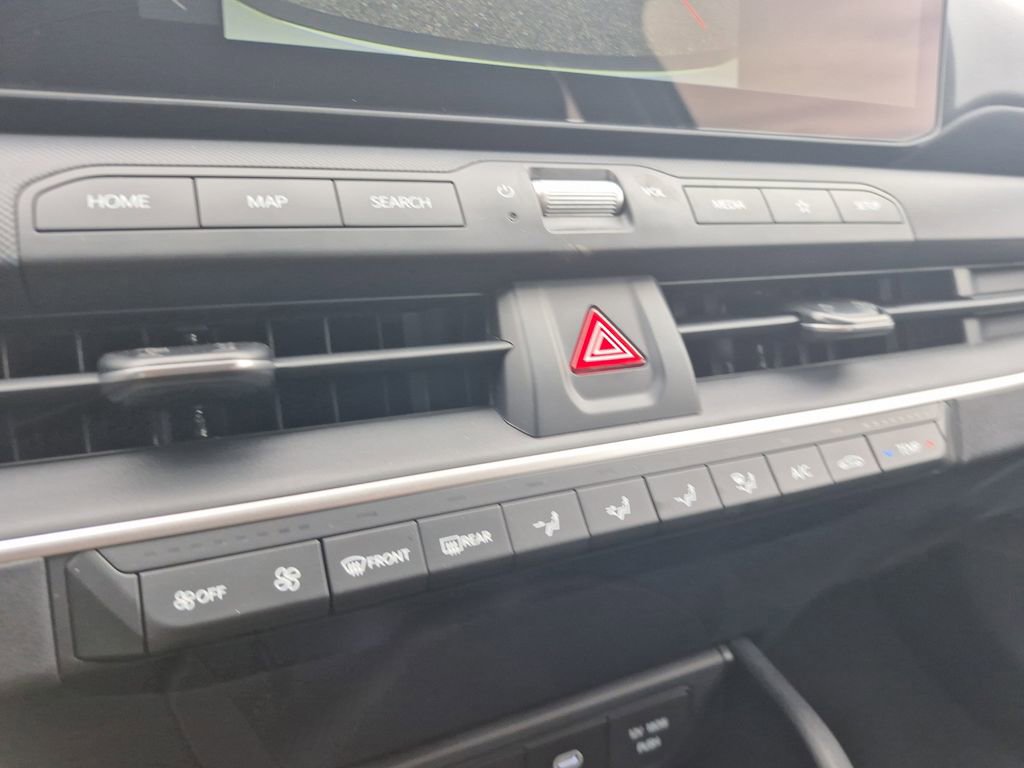 New 2026 Kia K4 LXS image 21