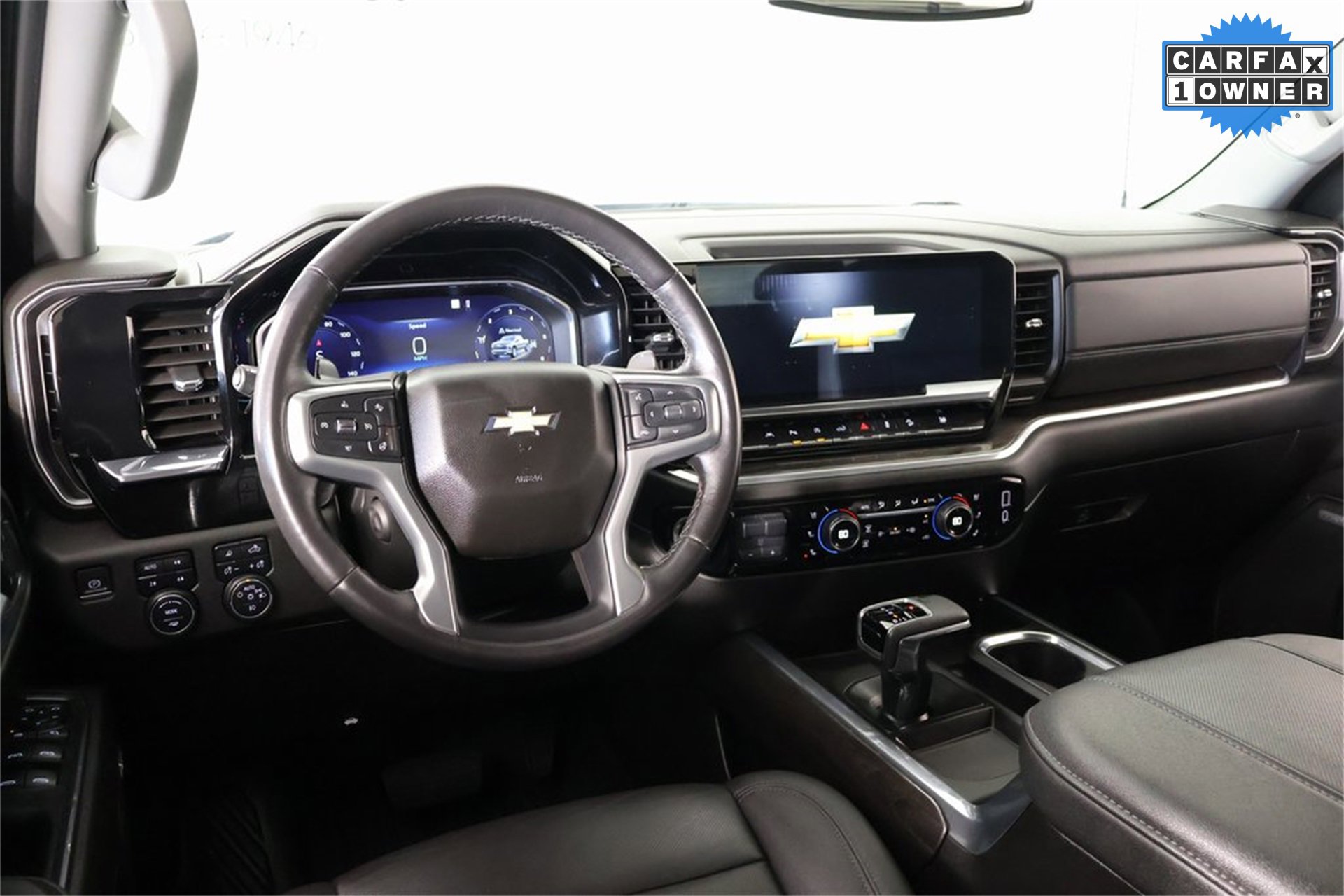 Used 2023 Chevrolet Silverado 1500 LTZ image 2