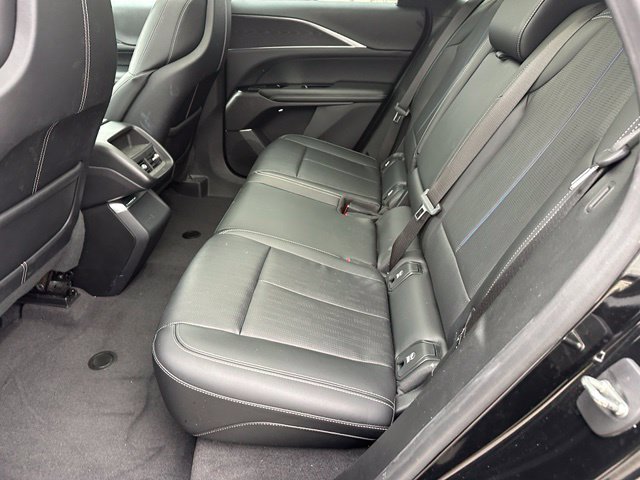 Used 2024 Cadillac Lyriq Luxury AWD/4WD image 11