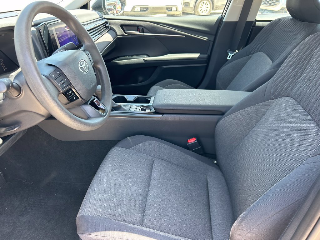 Used 2025 Toyota Camry LE w/ Convenience Package AWD/4WD image 11