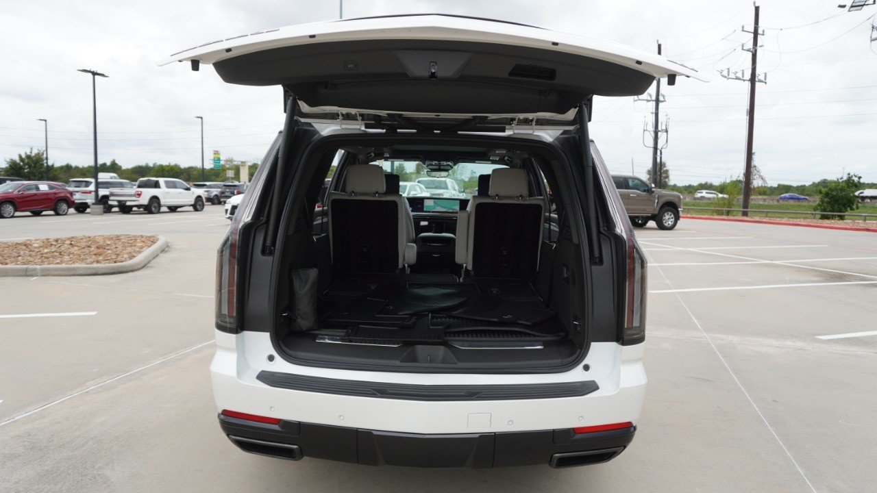 Used 2025 Cadillac Escalade Sport Platinum AWD/4WD image 39