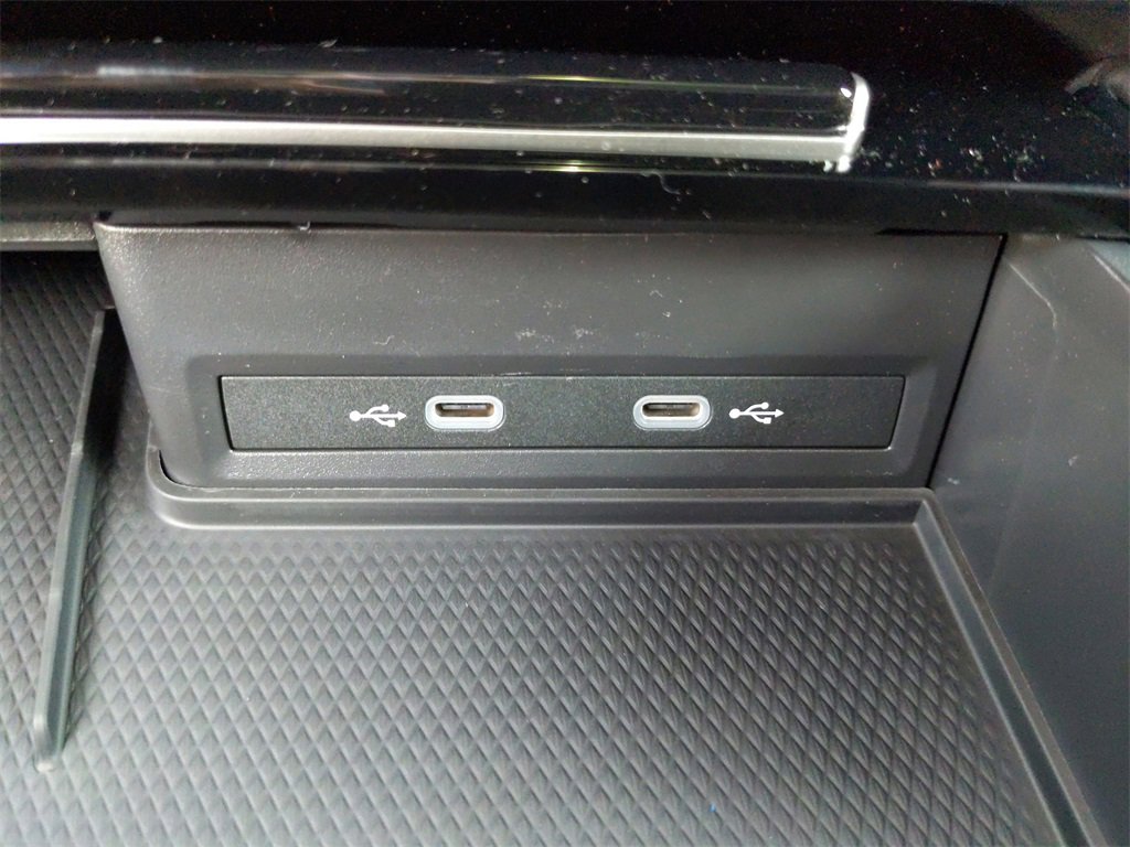 New 2025 Volkswagen Atlas Cross Sport SEL Premium R-Line image 34